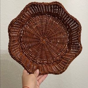 Wavy baskets